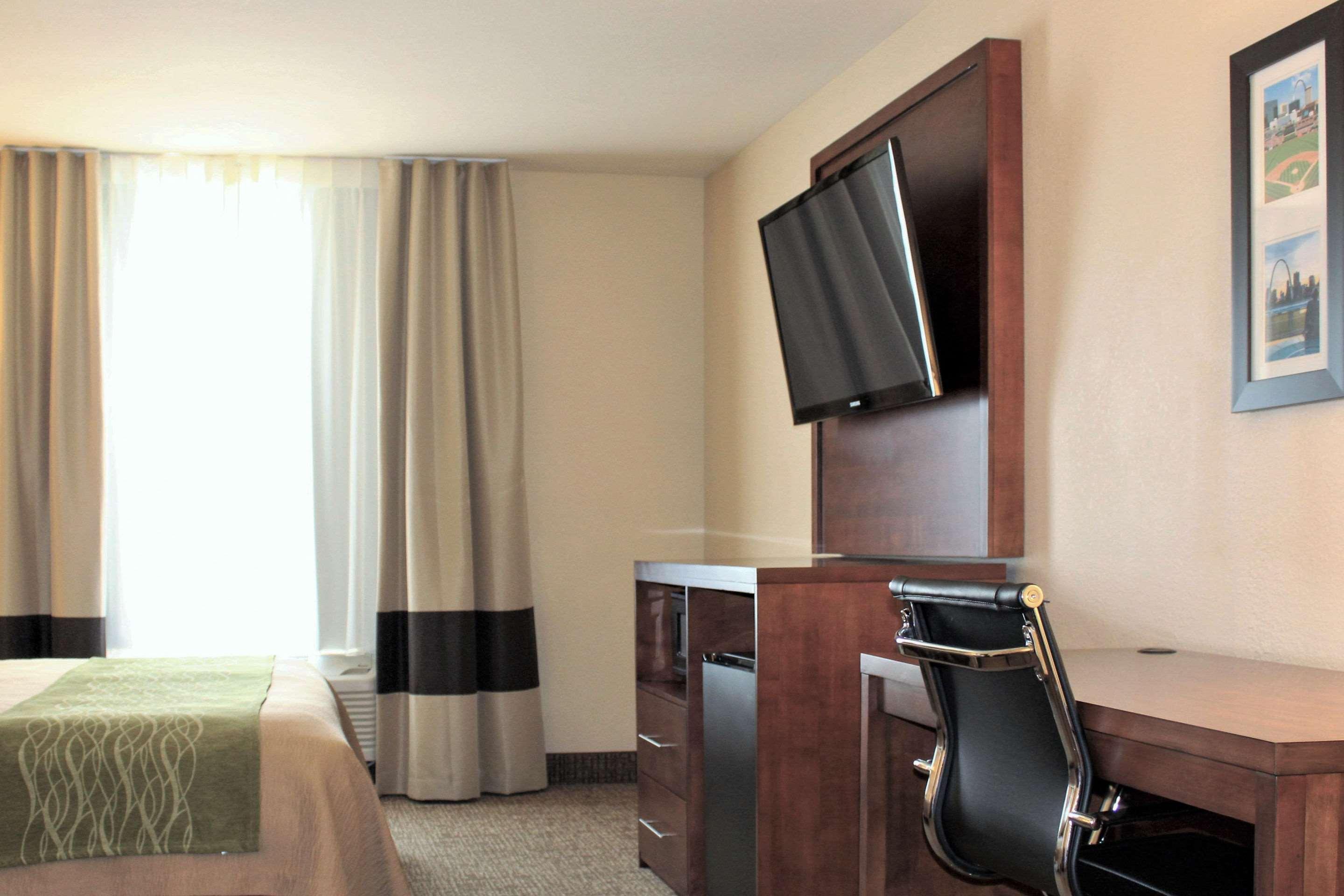 Comfort Inn & Suites St Louis - Chesterfield Exterior foto